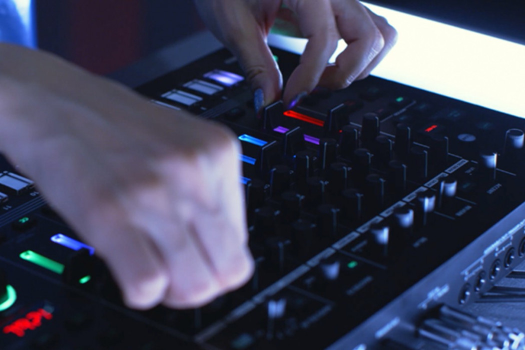 Hlavní obrázek Syntezátory, varhany, virtuální nástroje ROLAND Aira TR-8S