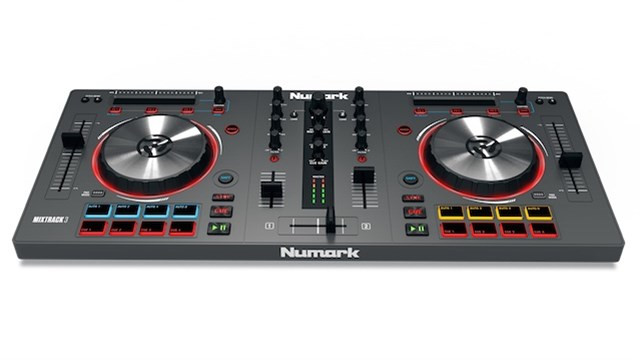 Hlavní obrázek DJ kontrolery NUMARK Mixtrack III