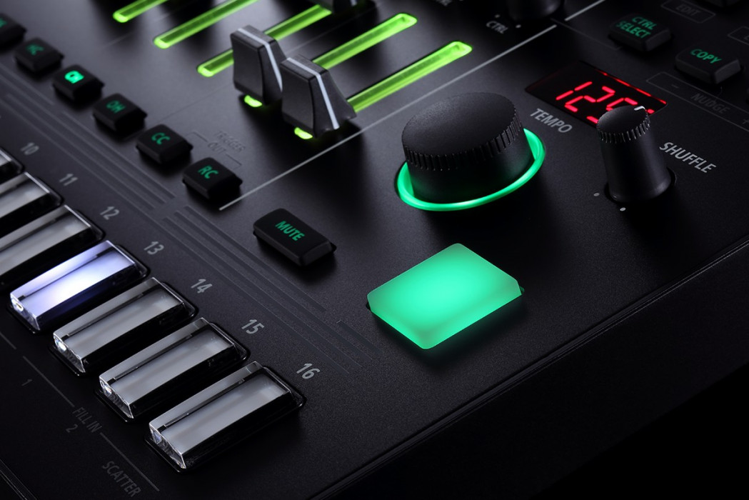 Hlavní obrázek Syntezátory, varhany, virtuální nástroje ROLAND Aira TR-8S