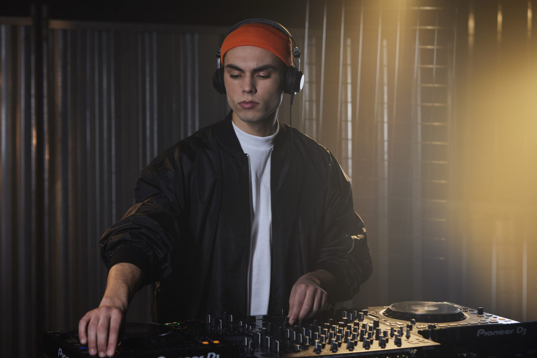 Hlavní obrázek DJ sluchátka PIONEER DJ HDJ-CX