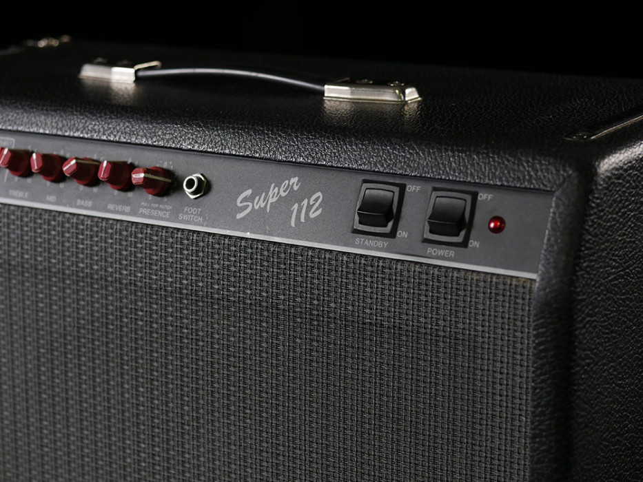 Hlavní obrázek Kytarové a baskytarové aparatury Fender Super 112