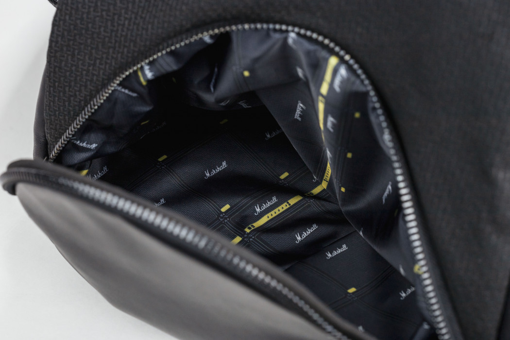 Hlavní obrázek Výprodej MARSHALL Uptown Duffel Black/White