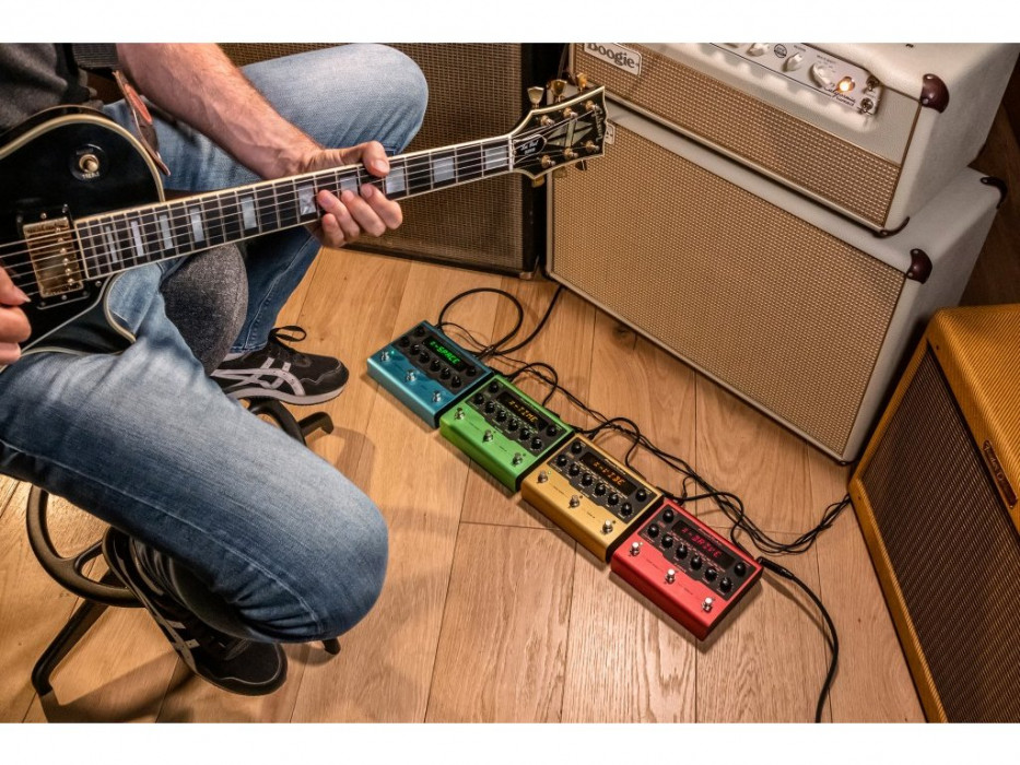 Hlavní obrázek Overdrive, distortion, fuzz, boost IK MULTIMEDIA AmpliTube X-DRIVE