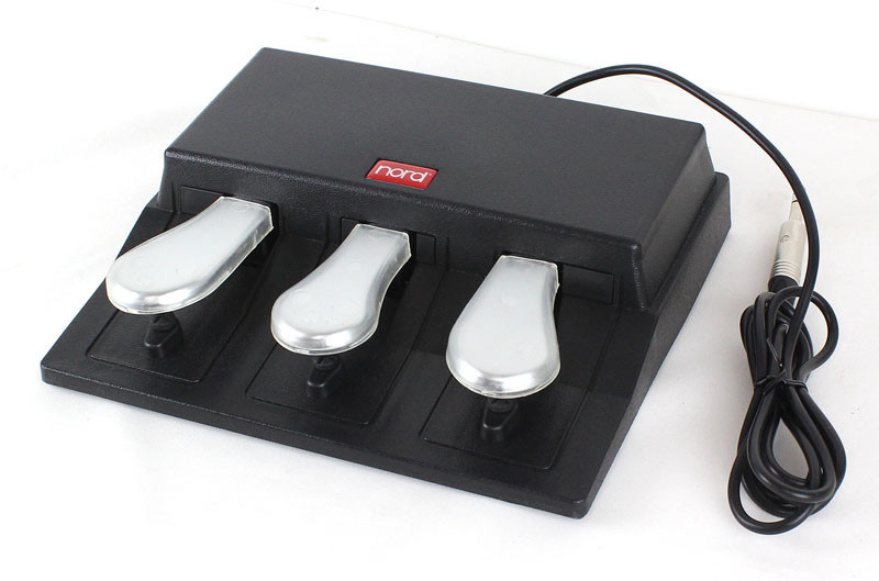 Hlavní obrázek Pedály CLAVIA Nord Triple Pedal