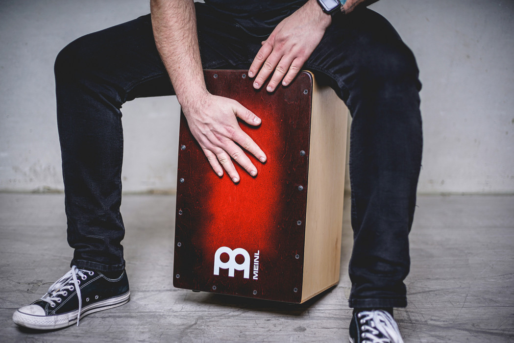 Hlavní obrázek Perkuse MEINL SC100RDB Snarecraft 100 Cajon Special Edition - Red Burst