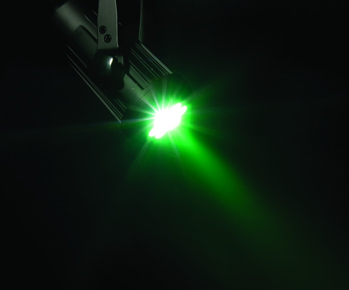 Hlavní obrázek LED RGBW (RGB+White) CHAUVET PROFESSIONAL COLORdash Accent