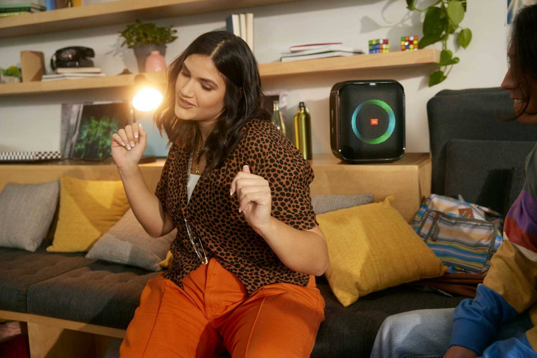 Hlavní obrázek Přenosné (na ven, na cesty) JBL PartyBox Encore Essential