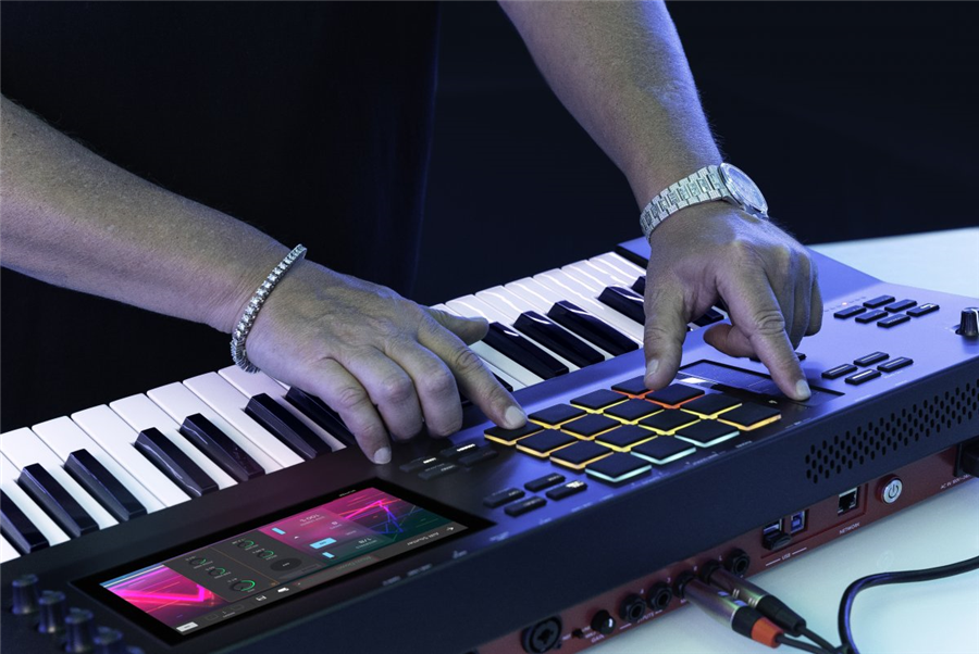 Hlavní obrázek Syntezátory, varhany, virtuální nástroje AKAI MPC KEY 61