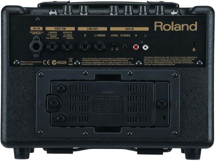 Hlavní obrázek Akustická komba ROLAND AC 33