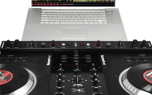 Hlavní obrázek DJ efektory a loopery NUMARK NSFX