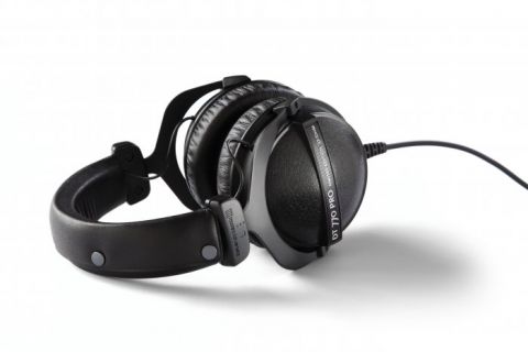 Hlavní obrázek Velká náhlavní sluchátka BEYERDYNAMIC DT 770 PRO 32 Ohm