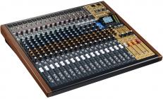 Galerijní obrázek č.2 Mixážní pulty s efektem TASCAM Model 24 B-Stock