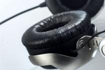 Galerijní obrázek č.1 Mobilní sluchátka (náhlavní a špunty) BEYERDYNAMIC DT 1350