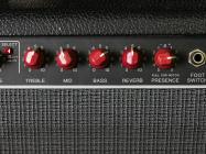 Galerijní obrázek č.2 Kytarové a baskytarové aparatury Fender Super 112