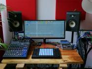 Galerijní obrázek č.6 MIDI kontrolery AKAI APC64