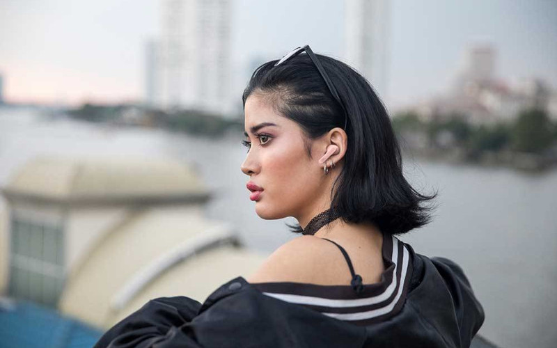 Růžová sluchátka JBL LIVE PRO+