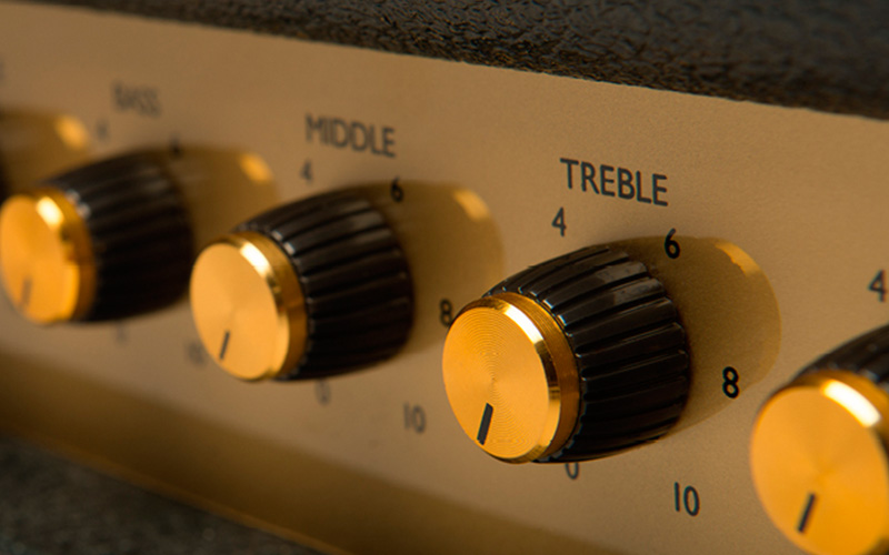 Detail knobů MARSHALL 1959HW