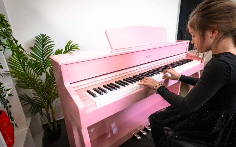 Piano Docka v interieru