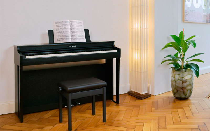 Piano KAWAI CN 29 B v interiéru