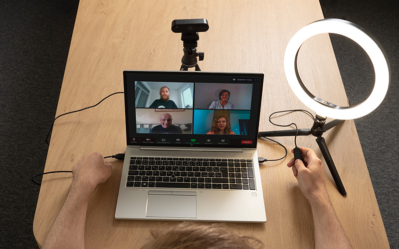 VISIXA PC OFFICE KIT z ptačí perspektivy