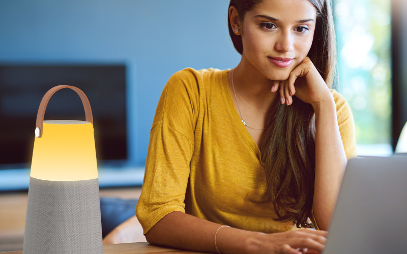 Reproduktor ION BRIGHT MAX v interieru