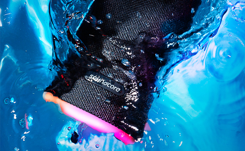 Reproduktor ANKER SOUNDCORE FLARE Zkouška voděodolnosti ANKER SOUNDCORE FLARE