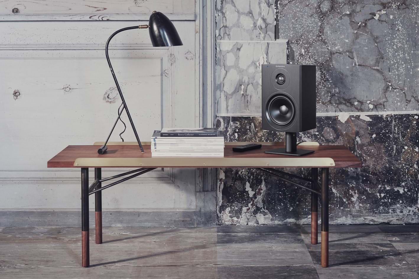 Reproduktor v interieru