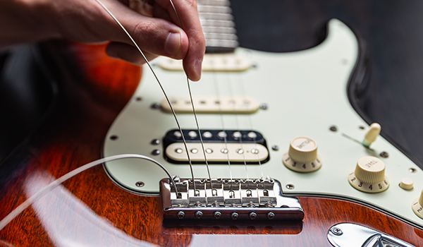 Obrázek k článku Jak vyměnit struny na elektrické kytaře
