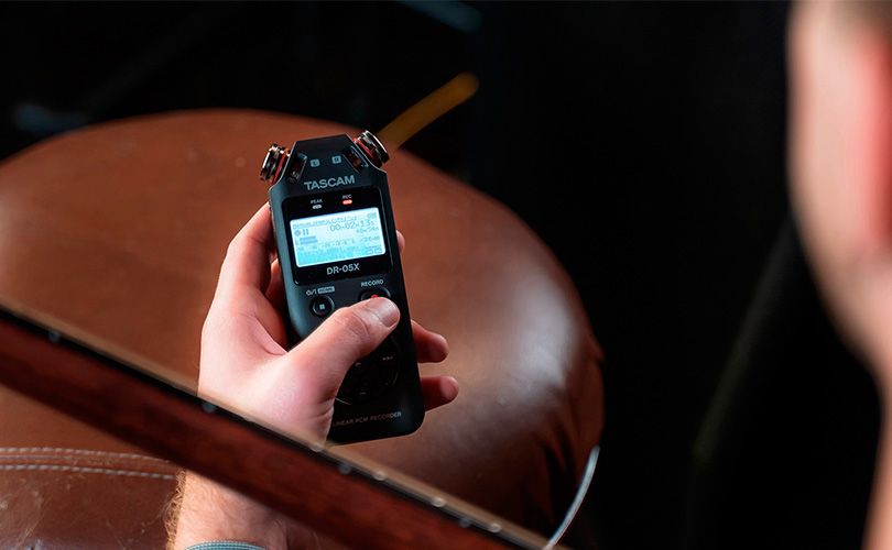 Detail přenosného rekordéru TASCAM DR-05X