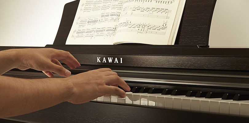 Digitální piano KAWAI KDP 110 R - detail s notami