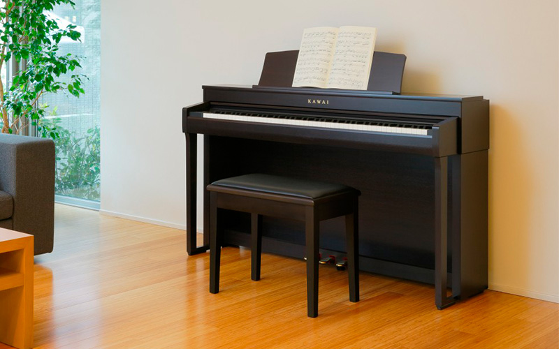 Digitální piano KAWAI CN 39 R Piano KAWAI CN 39 R v místnosti